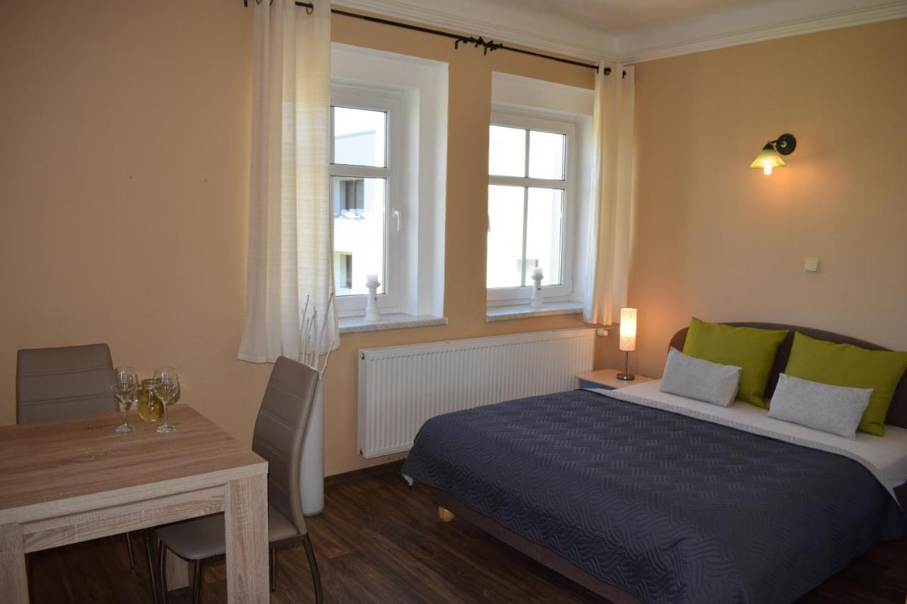 Pension Elbrs Mariënbad Buitenkant foto