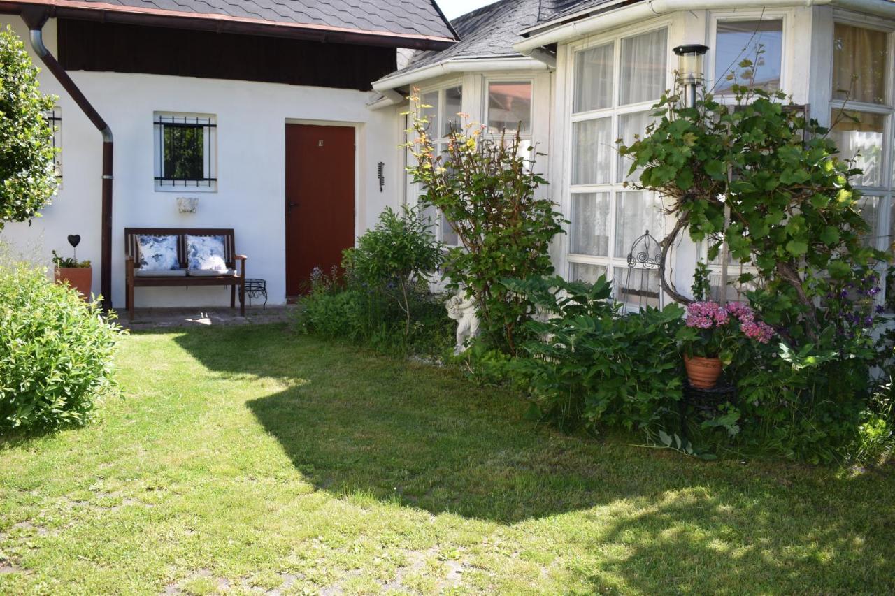 Pension Elbrs Mariënbad Buitenkant foto
