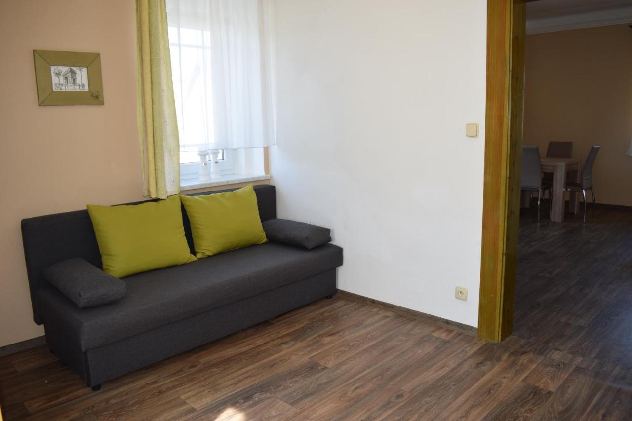 Pension Elbrs Mariënbad Buitenkant foto