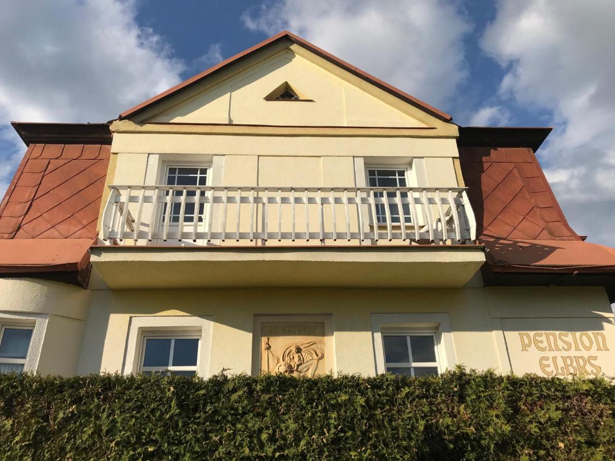 Pension Elbrs Mariënbad Buitenkant foto
